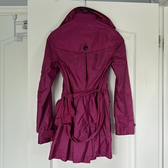Burberry trench coat - Picture 2 of 5